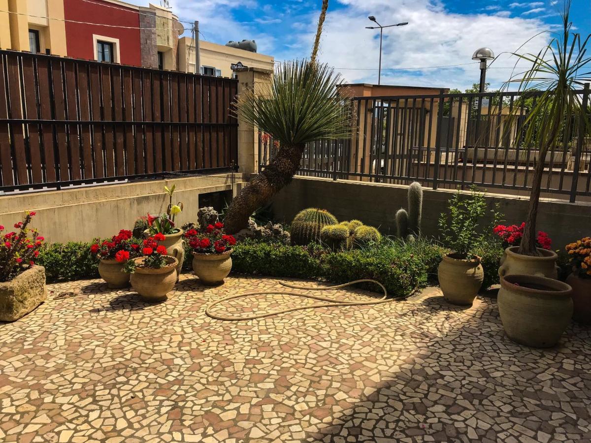 Casa Vacanze Borgo Marinaro Avola Buitenkant foto